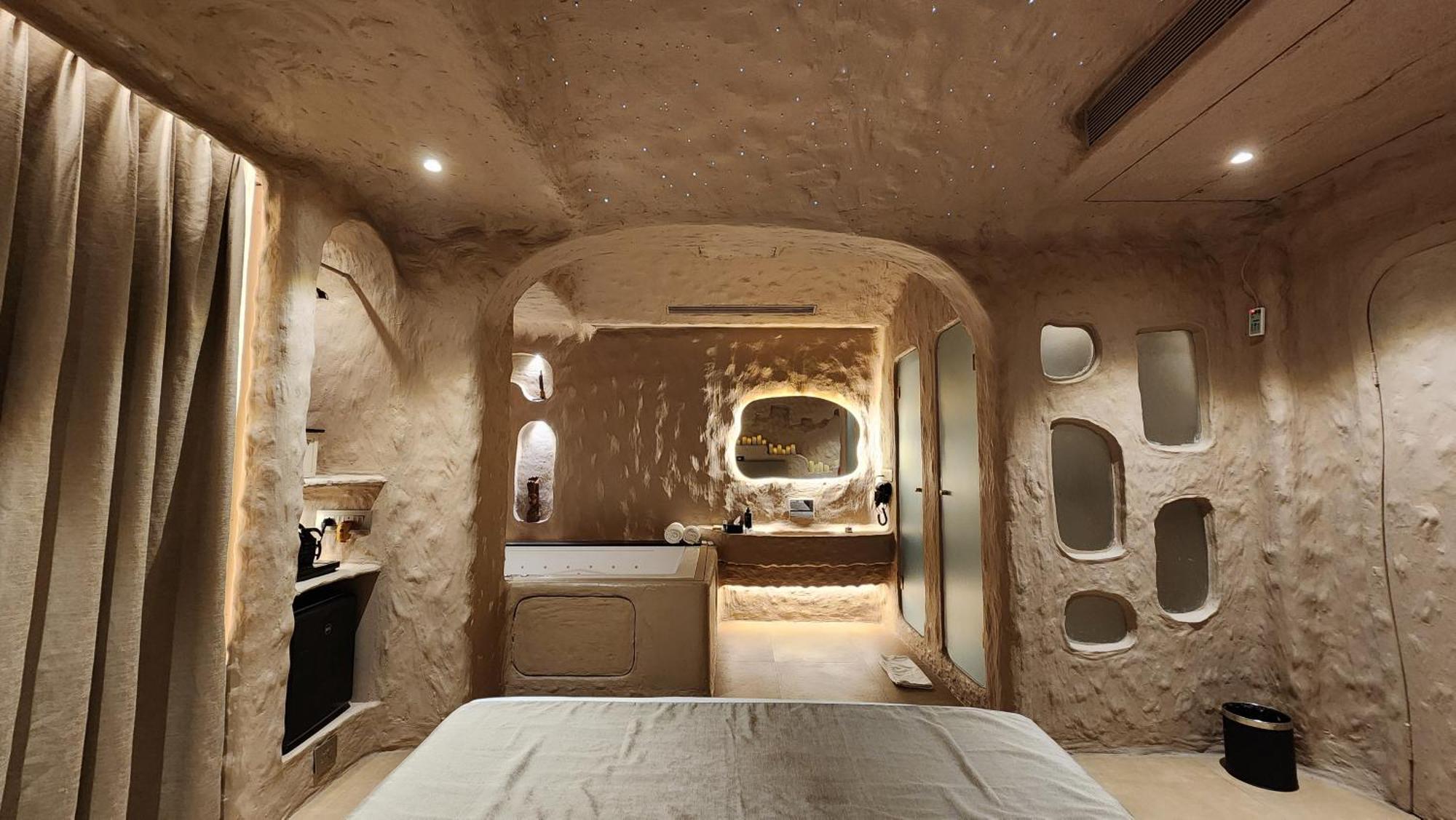 Dragonfly Hotel - The Art Hotel Βομβάη Εξωτερικό φωτογραφία