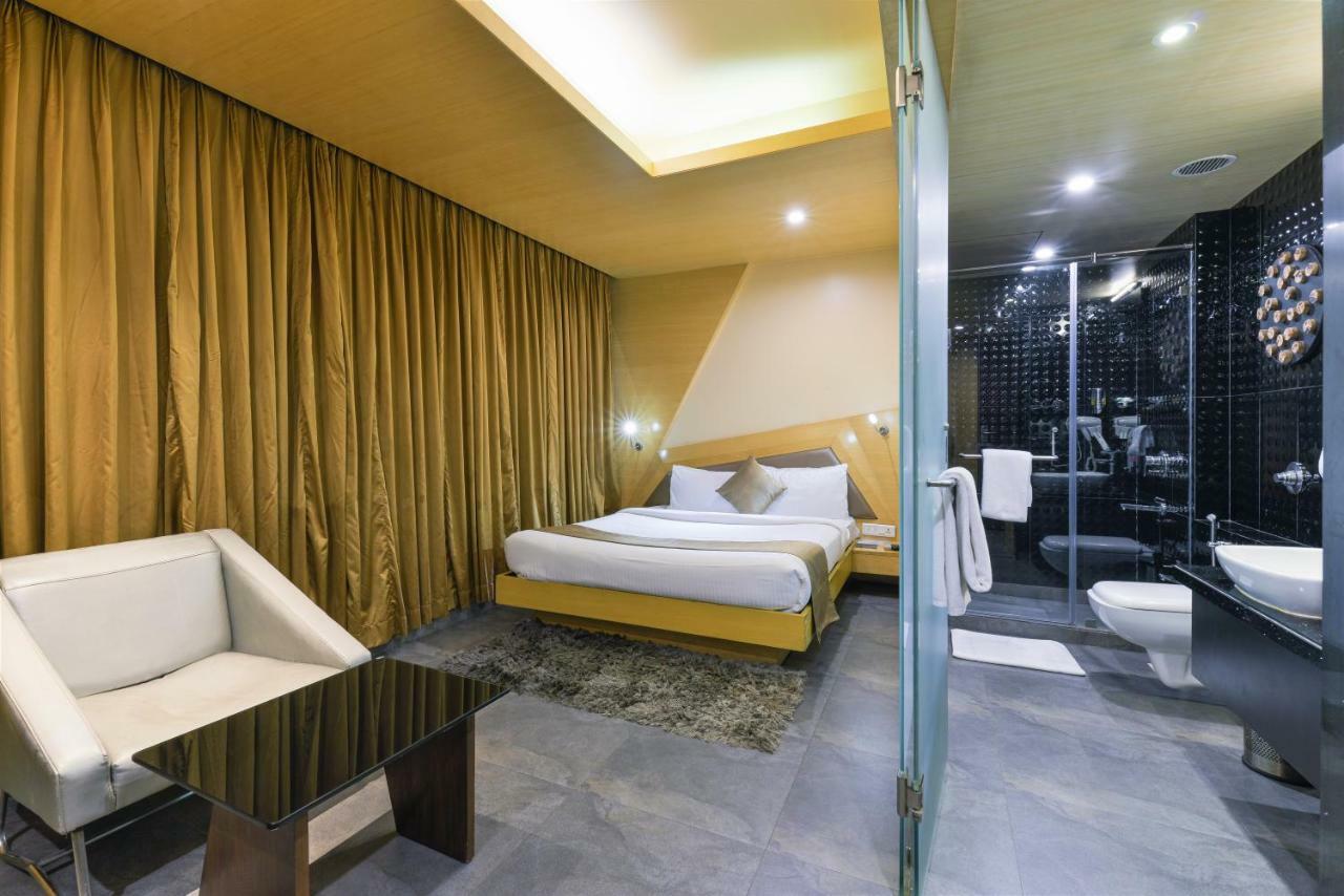 Dragonfly Hotel - The Art Hotel Βομβάη Εξωτερικό φωτογραφία