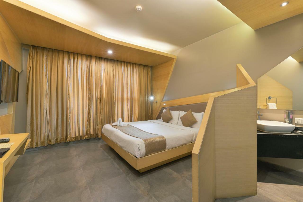 Dragonfly Hotel - The Art Hotel Βομβάη Εξωτερικό φωτογραφία